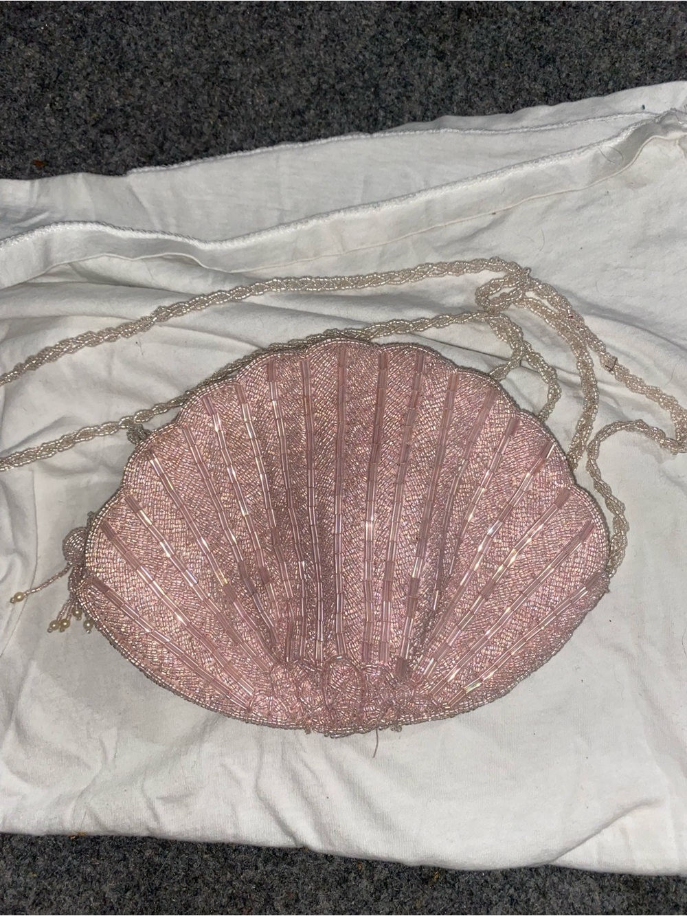 Beaded Shell-Shaped Crossbody Bag in Blush Pink